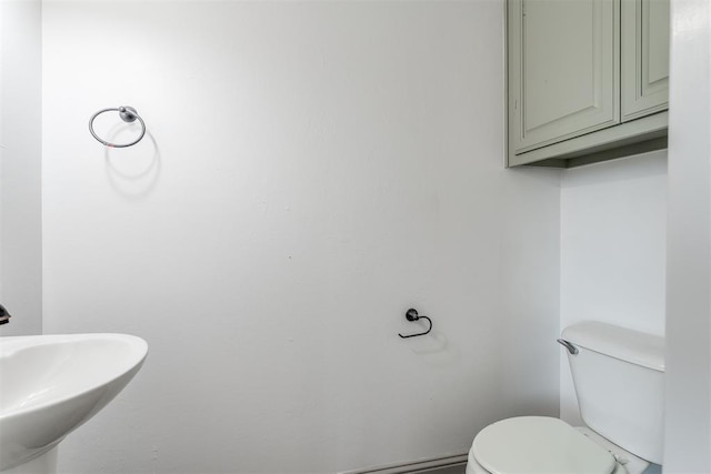 328 SW 175th Ter, Oklahoma City, OK 73170 - half bath with toilet and a sink