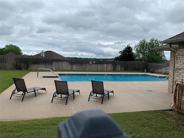 113 Stone Creek Dr, Midwest City, OK 73130 - view of pool with a patio area