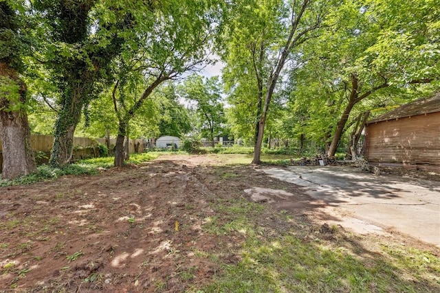 938 NE 21st St, Oklahoma City, OK 73105 - view of yard featuring a patio area