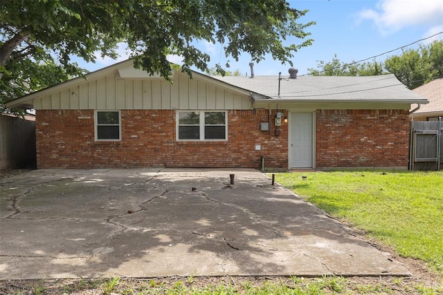 1221 NW 101st St, Oklahoma City, OK 73114 - single story home with brick siding
