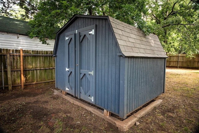 2616 NW 33rd St, Oklahoma City, OK 73112 - view of shed with a fenced backyard