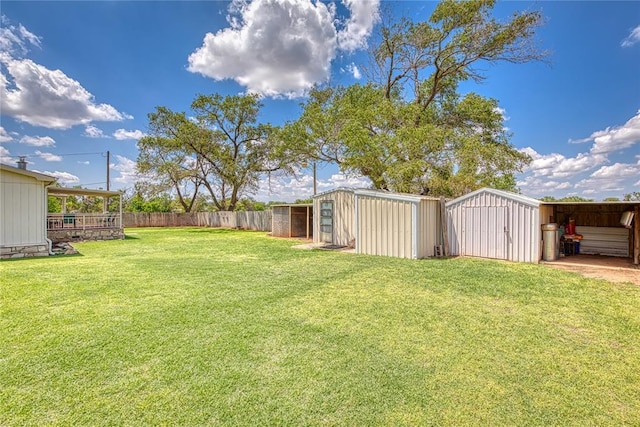 711 Sisson Ave, Sayre, OK 73662 - view of yard