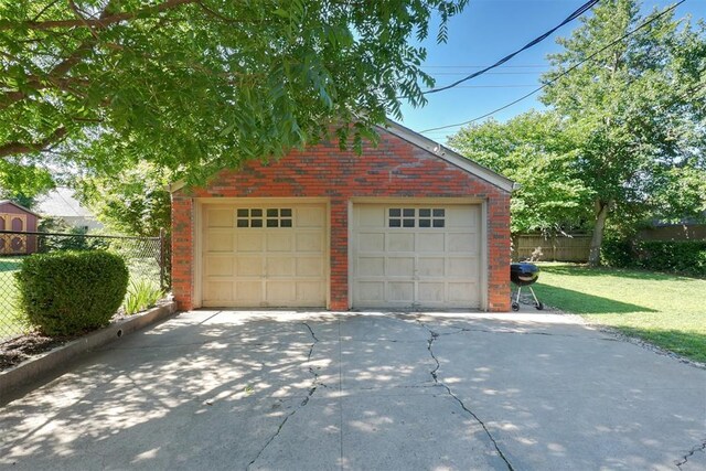 840 NW 42nd St, Oklahoma City, OK 73118 - photo 14