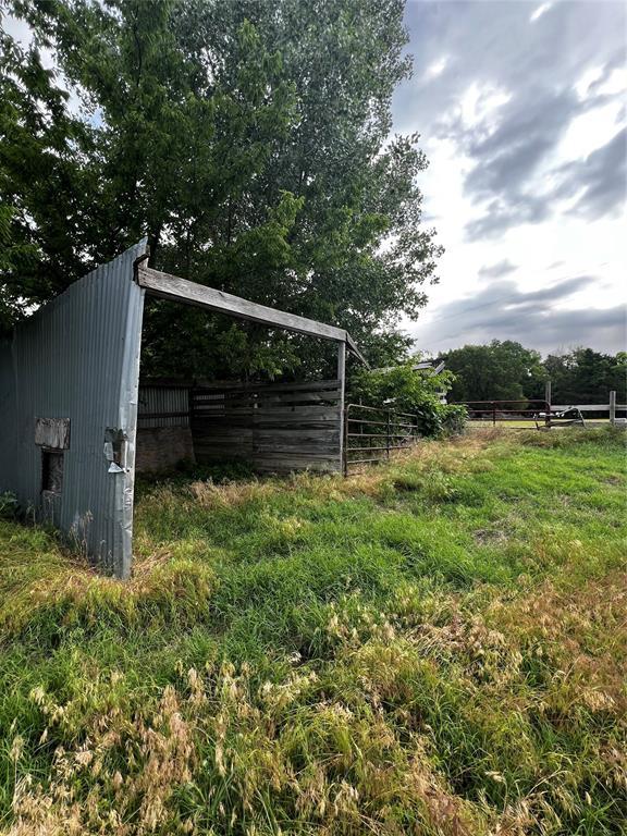 1808 Doris Ave, Tuttle, OK 73089 - view of yard