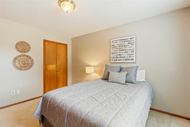 2016 Castle Rock, Edmond, OK 73003 - bedroom with carpet and baseboards
