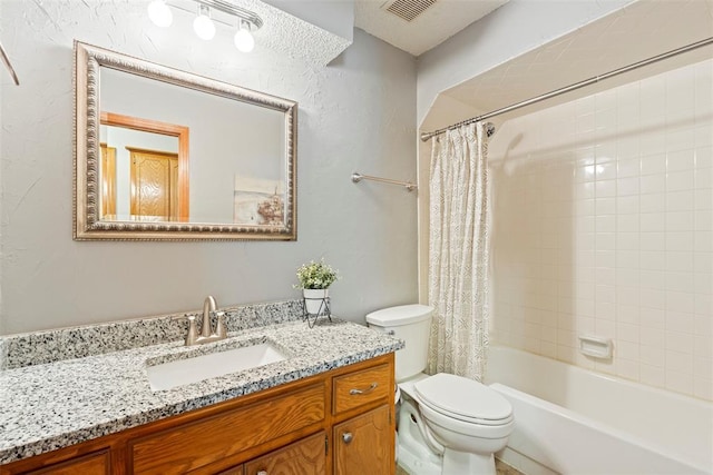 2016 Castle Rock, Edmond, OK 73003 - full bath featuring toilet, vanity, and shower / bath combo
