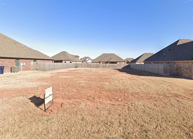 4516 Hambletonian Ln, Mustang, OK 73064