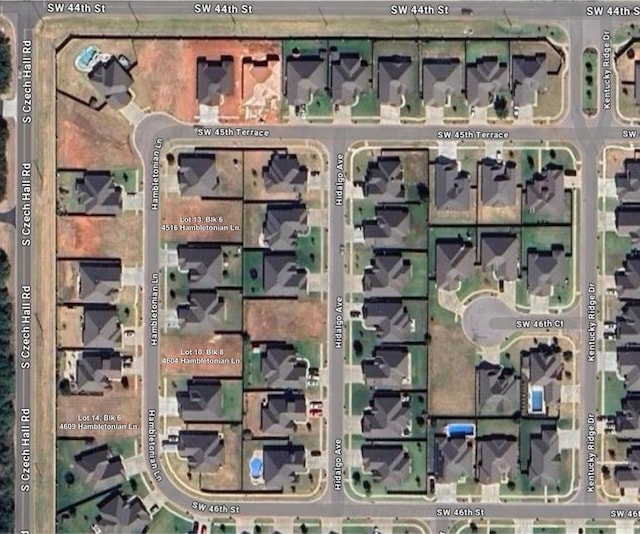 4609 Hambletonian Ln, Mustang, OK 73064