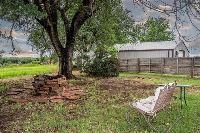 2401 Davis Rd, Guthrie, OK 73044 - view of yard at dusk