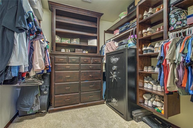 14220 SE 76th Pl, Oklahoma City, OK 73150 - walk in closet with carpet flooring