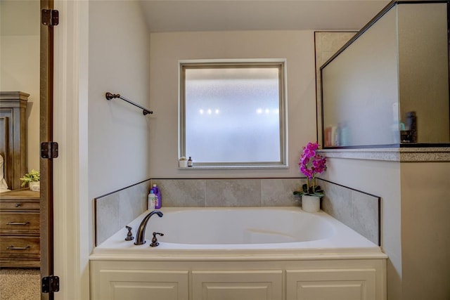 2613 Ethan Ln, Oklahoma City, OK 73160 - bathroom with a bath