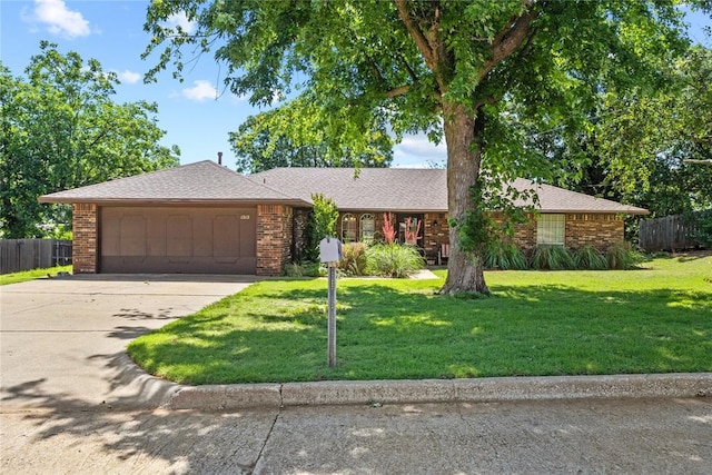 1212 N Illinois St, Weatherford, OK 73096 - photo 1