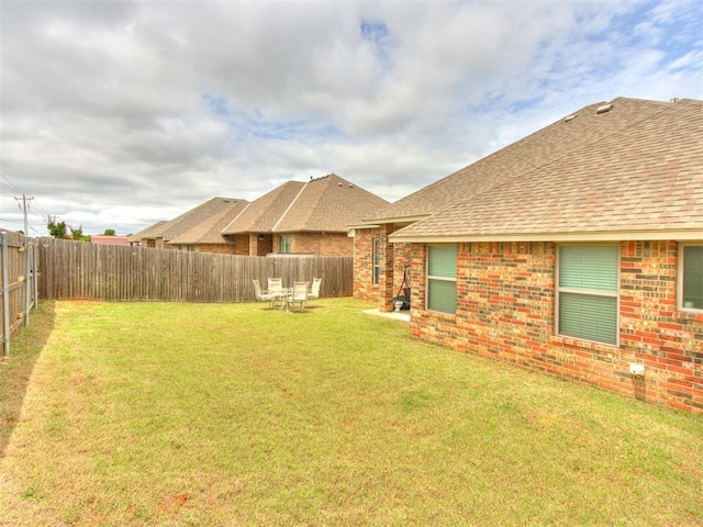 11728 SW 15th Ter, Yukon, OK 73099 - view of yard