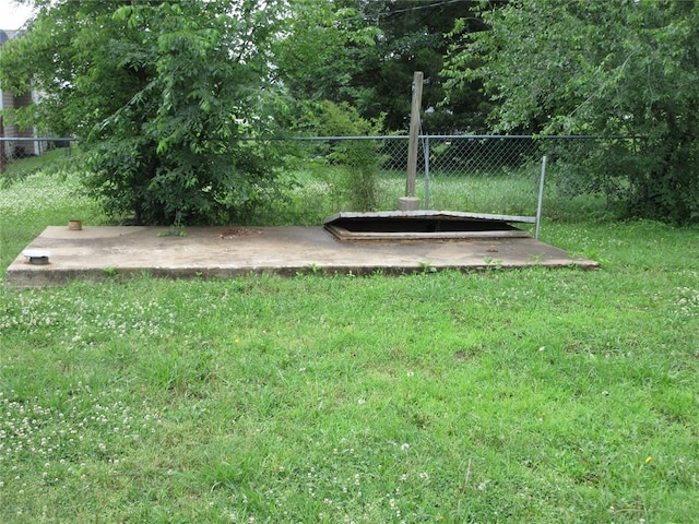 608 W Walnut St, Tecumseh, OK 74873 - view of yard