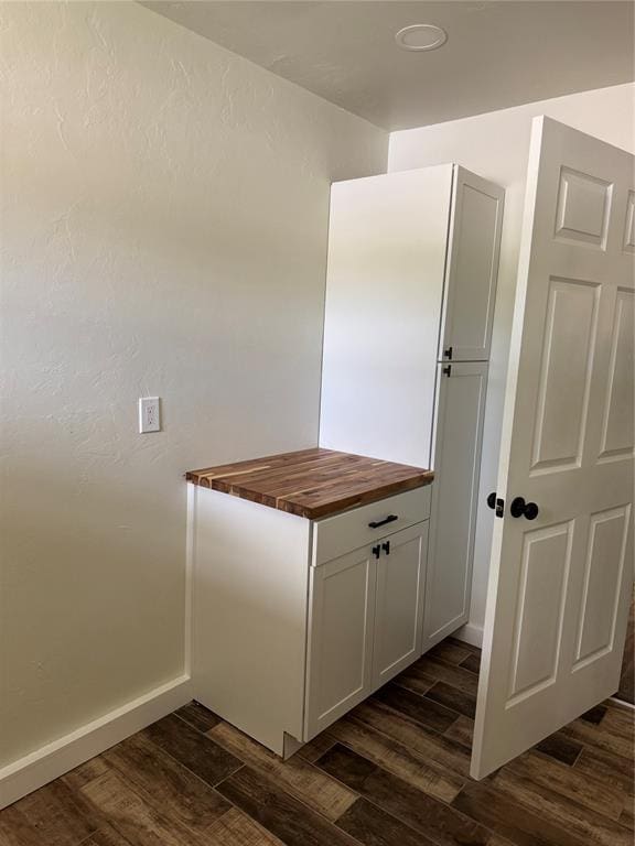 106 Briarwood Crossroads, Moore, OK 73160 - interior space with wood finished floors and baseboards