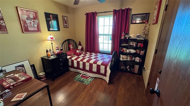 339770 E 1040th Cir, Meeker, OK 74855 - bedroom featuring wood finished floors and a ceiling fan