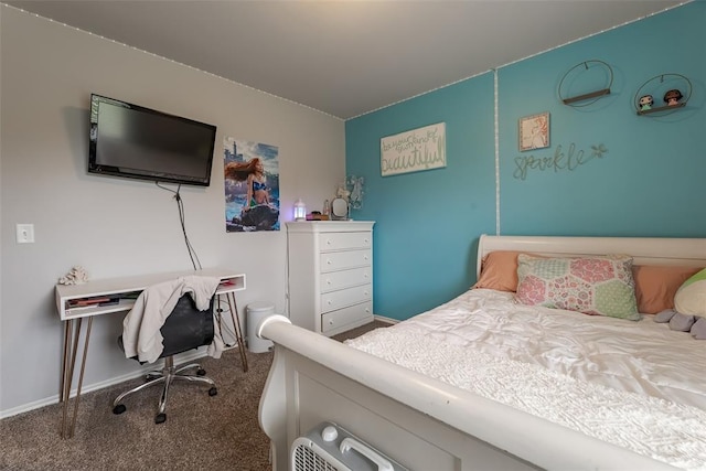 19005 Valencia Park Dr, Edmond, OK 73012 - carpeted bedroom with baseboards