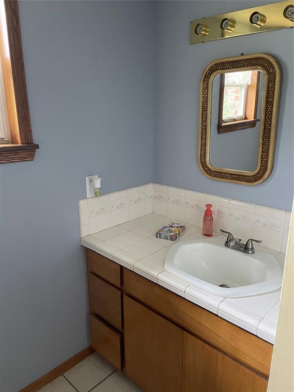 410 W Creek St, Lindsay, OK 73052 - photo 38