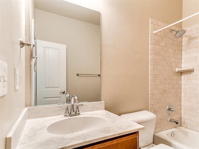 9708 Squire Ln, Yukon, OK 73099 - full bath featuring vanity and bathtub / shower combination