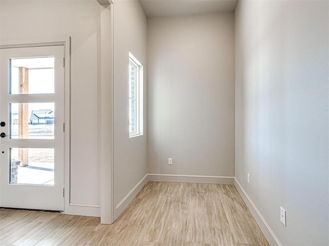 9608 Sultans Water Way, Yukon, OK 73099 - entrance foyer with light wood-type flooring and baseboards