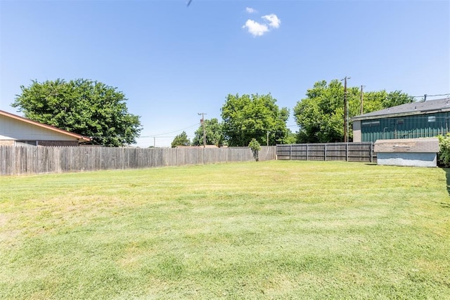 7921 NW 40th St, Bethany, OK 73008 - view of yard