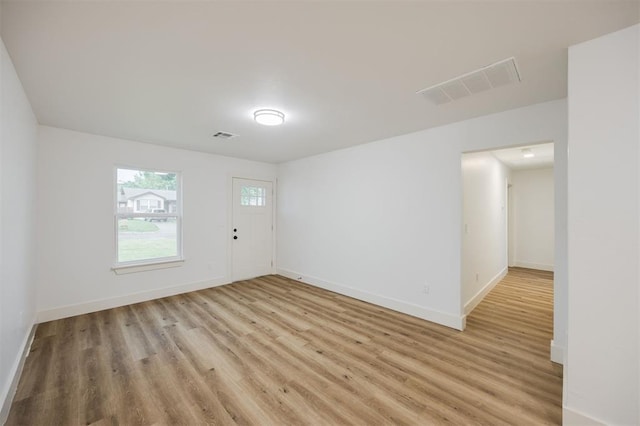 2817 N Donnelly Ave, Oklahoma City, OK 73107 - entryway with light wood finished floors and baseboards