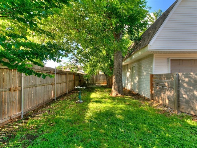 121 NW 27th St, Oklahoma City, OK 73103 - view of yard