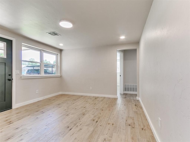 7624 NW 14th Ter, Oklahoma City, OK 73127 - foyer entrance featuring light wood-type flooring, baseboards, and recessed lighting
