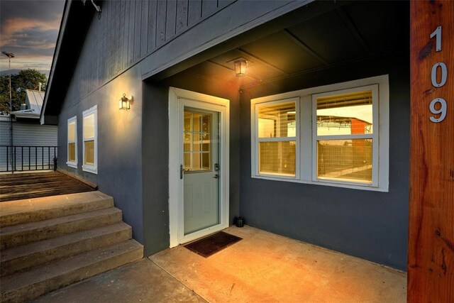 109 Cowan Ave, Fort Cobb, OK 73038 - property entrance featuring stucco siding