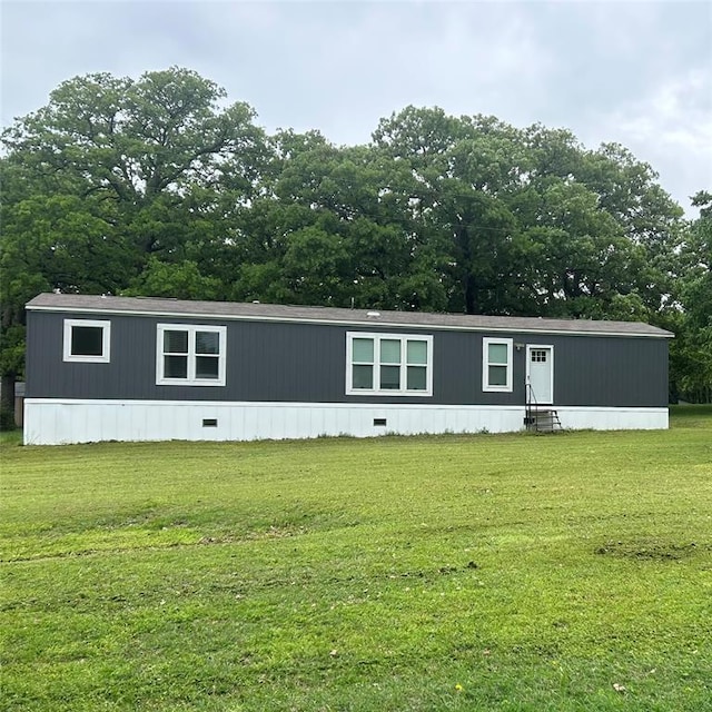 4341 Paradise Rd, Kingston, OK 73429 - manufactured / mobile home with a front lawn and entry steps