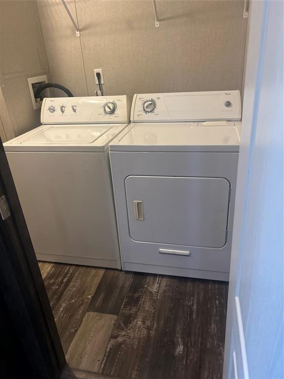 4341 Paradise Rd, Kingston, OK 73429 - laundry room featuring separate washer and dryer and dark wood finished floors