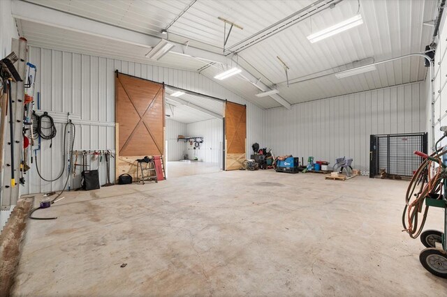 910744 S 3440th Rd, Chandler, OK 74834 - garage featuring metal wall