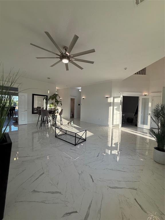1030 Belmonte Ct, Yukon, OK 73099 - view of common area