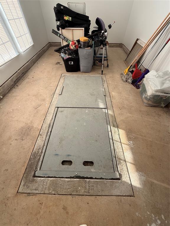 1030 Belmonte Ct, Yukon, OK 73099 - view of storm shelter