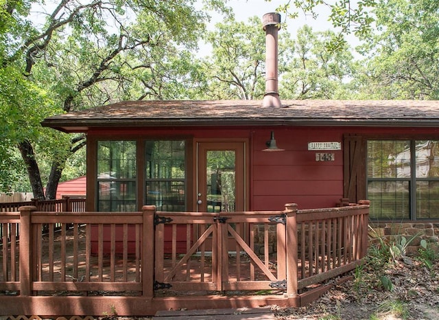 143 Robinson Ln, Ardmore, OK 73401 - view of wooden terrace