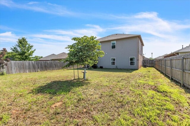 2721 Demotte Dr, Yukon, OK 73099 - view of yard featuring cooling unit