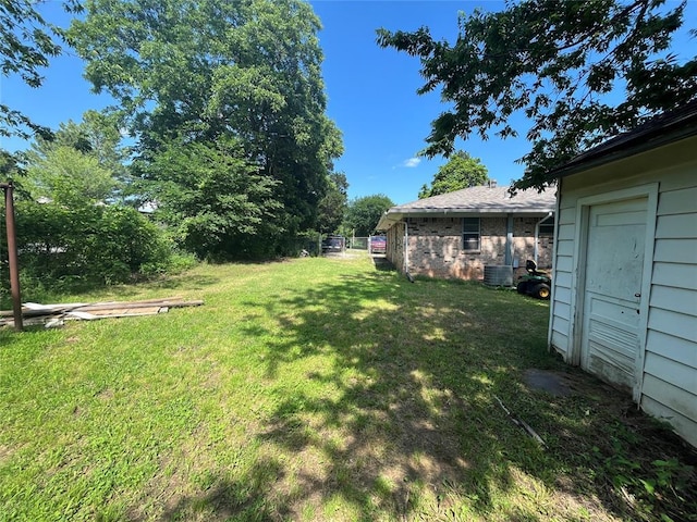 1209 Jefferson St, Seminole, OK 74868 - view of green lawn