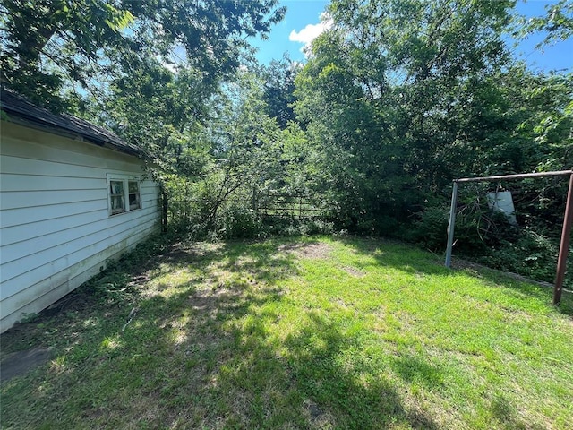 1209 Jefferson St, Seminole, OK 74868 - view of grassy yard
