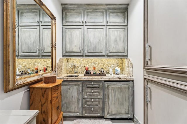1324 NW 157th St, Edmond, OK 73013 - bar area featuring a sink and decorative backsplash