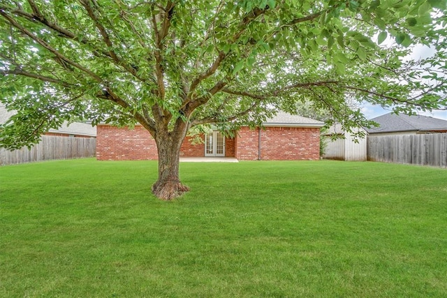 1101 Wendy Ln, Altus, OK 73521 - view of yard with french doors