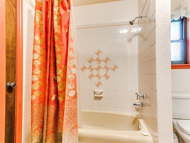 10109 Bison Cir, Yukon, OK 73099 - full bathroom with shower / tub combo and toilet