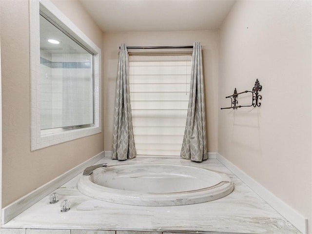 12104 Cantle Rd, Oklahoma City, OK 73120 - bathroom with a bath