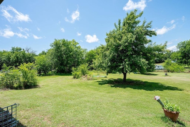 11110 Jeffords Ave, Choctaw, OK 73020 - view of grassy yard