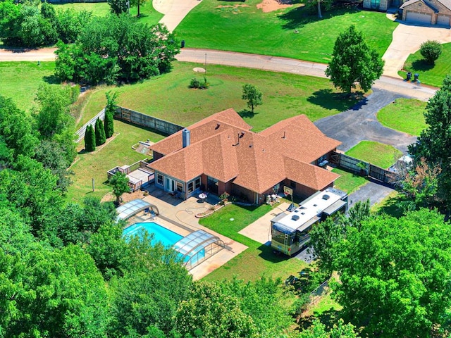 7705 Dripping Springs Ln, Oklahoma City, OK 73150 - view of subject property featuring a pool area