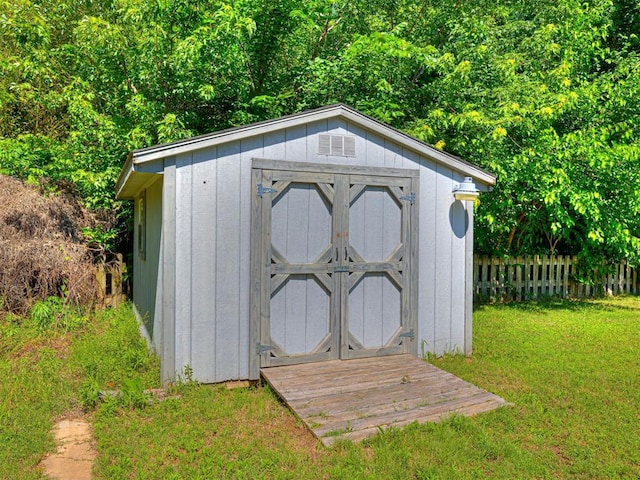 7705 Dripping Springs Ln, Oklahoma City, OK 73150 - view of shed