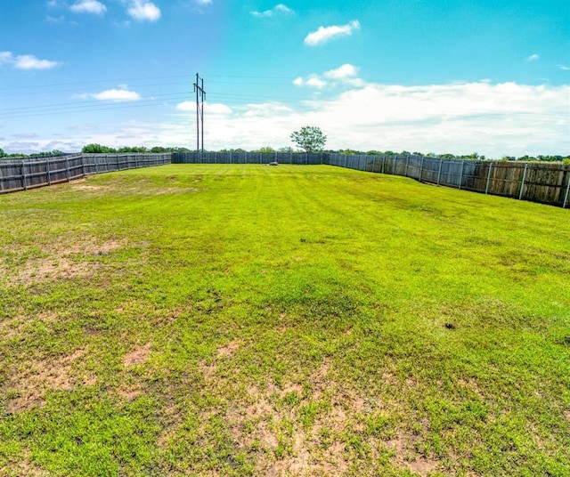 11611 Carefree Ln, Shawnee, OK 74804 - view of yard