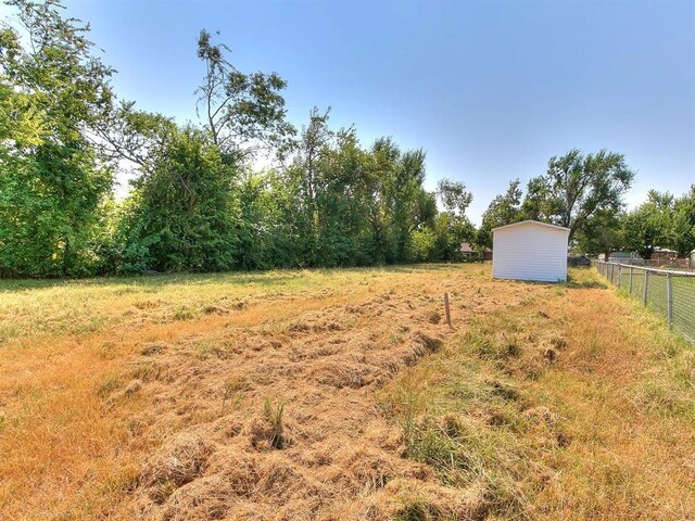2933 Woodlawn Dr, Moore, OK 73160 - photo 36