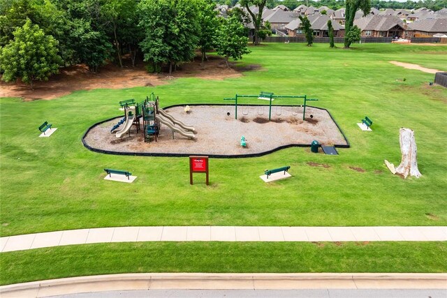 4813 Hidalgo Ave, Mustang, OK 73064 - view of community with a lawn
