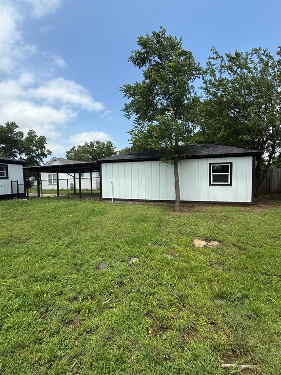 1707 N Louisa Ave, Shawnee, OK 74804 - view of yard