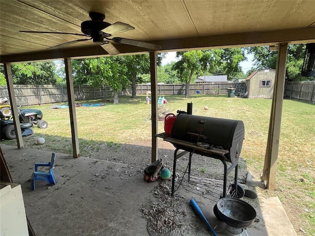 139 Sheridan Pl, Chickasha, OK 73018 - view of patio / terrace featuring a ceiling fan and grilling area